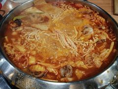 -肥肥虾庄·金牌油焖大虾(杨园滨江时代walk店)
