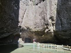 -雁荡山三折瀑景区