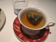 -LESCEDARS Brasserie Bistro香柏树