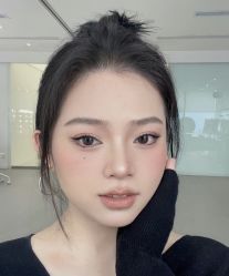 -明天见·化妆造型工作室