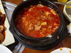 -亲昵春川鸡排(韩国美食街店)