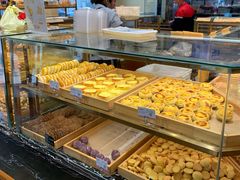 面包甜点陈列柜-申氏糕点(三好街店)
