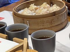 -馋三尺蟹粉小笼(人民广场店)