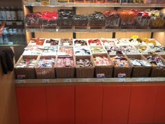 面包甜点陈列柜-来伊份(星湖街店)