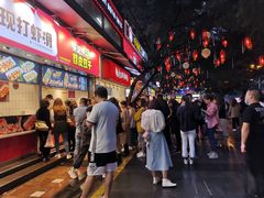 -八一路好吃街(雨田商务大厦店)