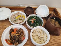 -雪梅月子中心(华侨城店)