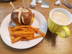 -HELLO 27 意面·沙拉·帕尼尼