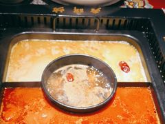 -老牌坊云南鱼豆花火锅(哈西万达店)