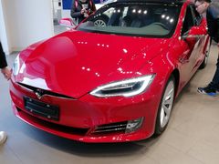 -TESLA 特斯拉(上海太古汇体验店)