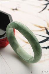 -北京七彩云南翡翠珠宝旗舰店(月坛店)