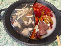 -肖婷姐大铁锅重庆火锅(南湖店)
