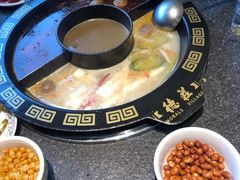 德庄特色三味锅-重庆德庄火锅