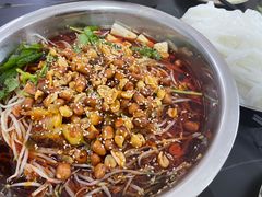-周良天山牛杂城(天山路总店)