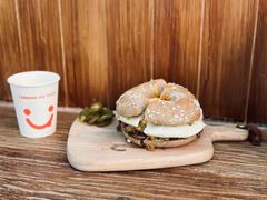 -Catch Bagel(芳草地店)