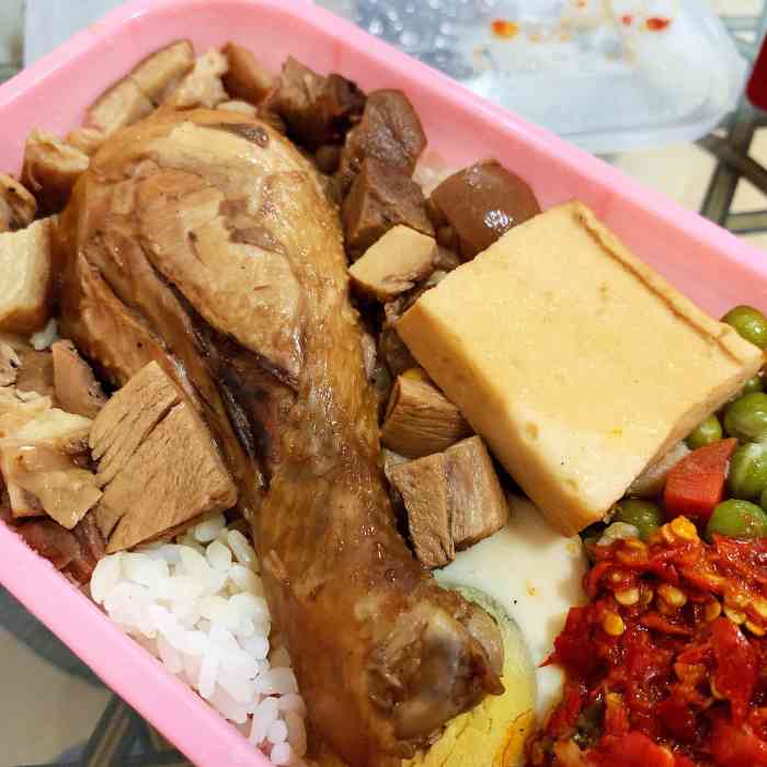 鲁桂芬剁椒拌饭鲜食记(观音桥店)-"观音桥洋河路上的一家快餐店.