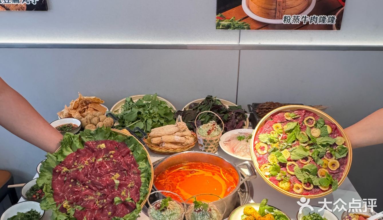 重庆40℃的天我居然在勒家店狂炫三碗饭…