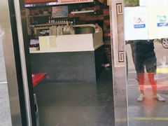 门面-万记麻辣烫国展总店