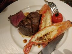 -恰餐厅及酒吧 CHAR Bar & Grill (北京丽都皇冠假日店)