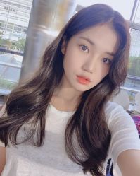 -AYO SALON