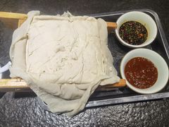 -靠山屯东北农家菜(八龙桥雅苑店)
