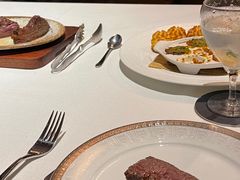 -Mogul Eatery·大亨餐酒馆