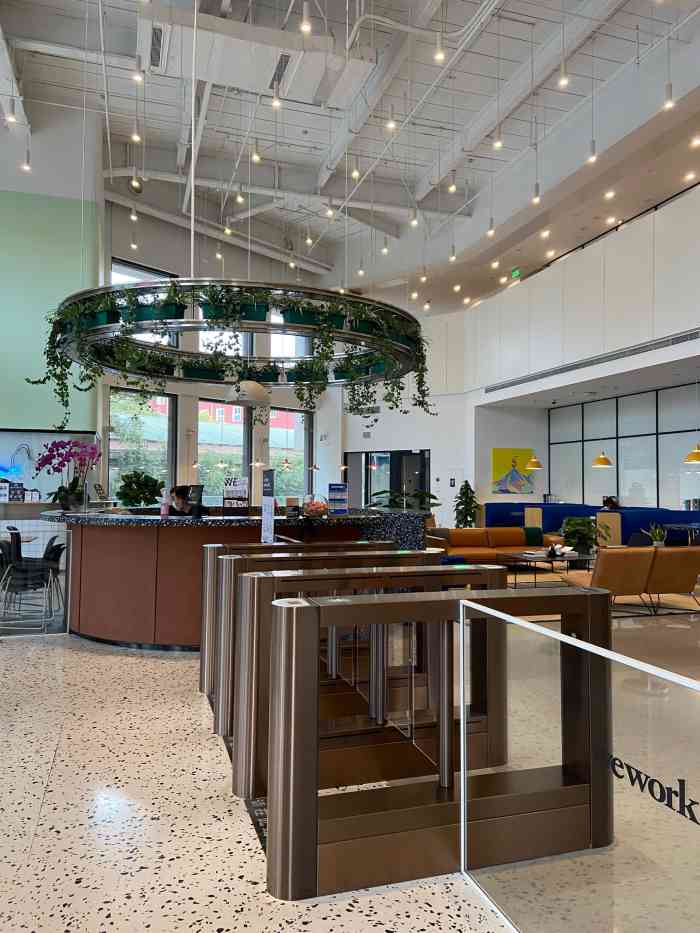 wework(富汇大厦店)-"wework现在还是连锁店比较多的,过来.