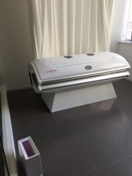 -様共享美容连锁机构