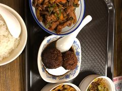 -金小悦饭堂(中禾店)