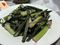 -肥肥虾庄·金牌油焖大虾(沙湖店)