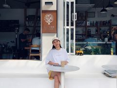 -Cafe In Little Forest