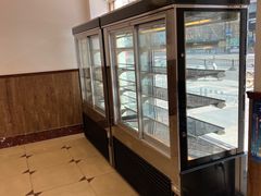 -红宝石·鲜奶小方·海派西点房(南丹店)