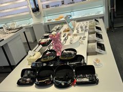 -浮光眼镜·蔡司视觉合作·数字验配中心(陆家嘴店)