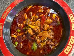 -路边边地标烧烤·川菜·小龙虾·音乐酒馆(良乡长虹店)