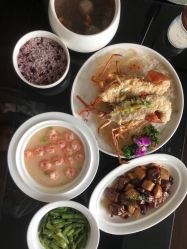 -臻康乃馨月子中心(凯宾斯基店)