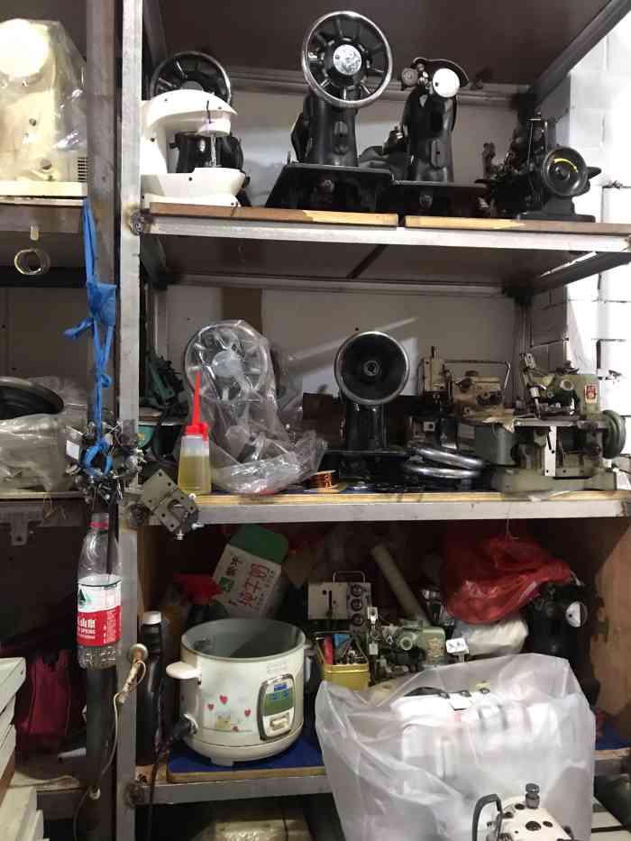 brother兄弟缝纫机绣花机专卖店-"门店不到,就在马路边上很方便的!