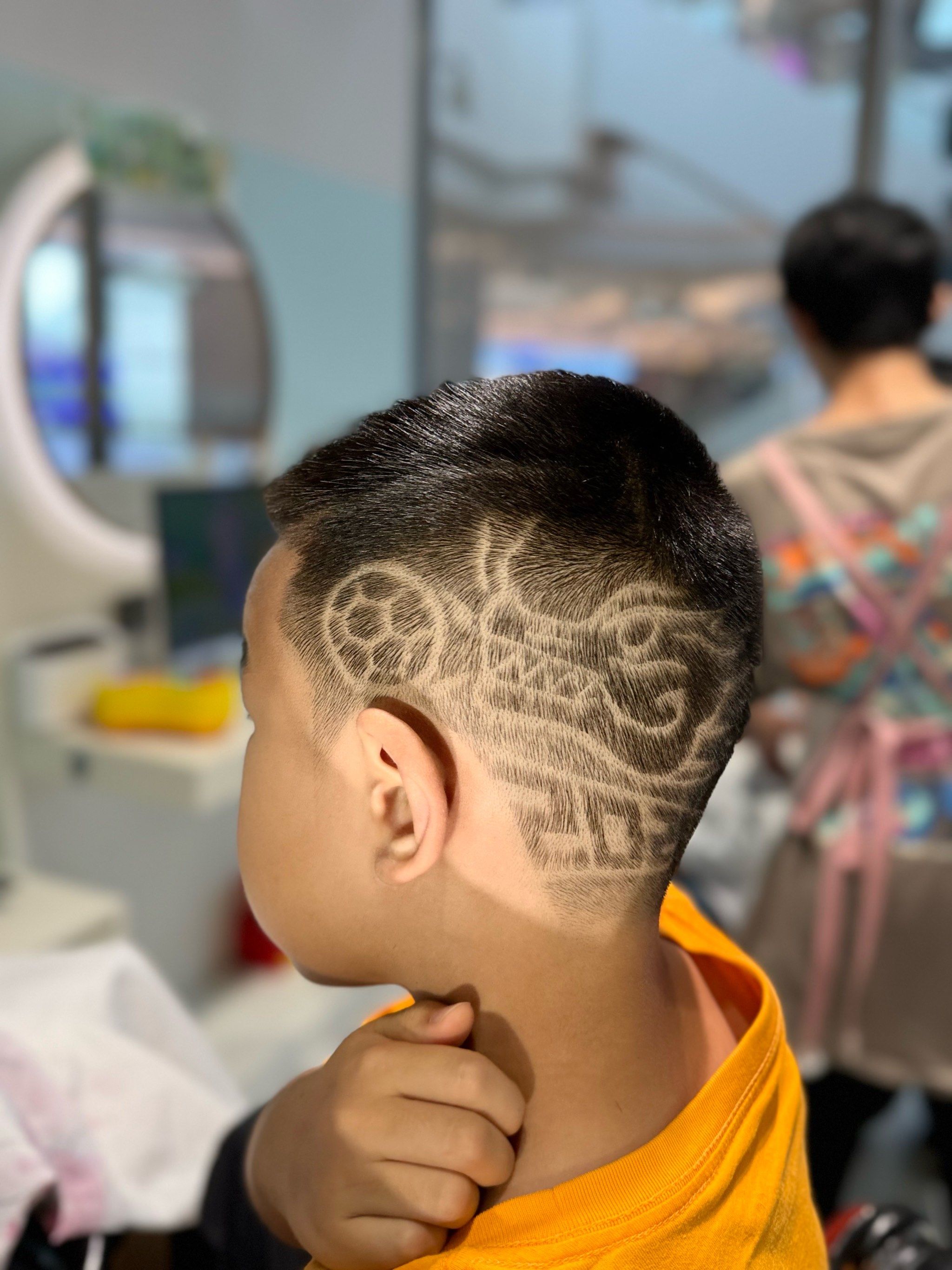 雕刻龙