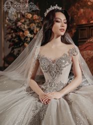 -Renee芮亦婚纱