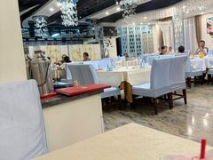 -鼎记酒楼(雁南一路店)