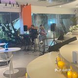 顶楼的花园餐厅，景观布置超级棒