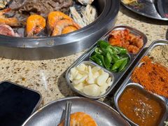 -姜胖胖韩式自助烤肉(光明万达店)