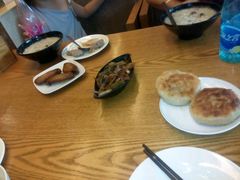 -圣河湾虾饺美食(站前店)