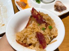 腊肉煲仔饭-周锦记广式餐厅