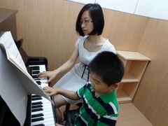-柏斯音乐艺术中心·钢琴·吉他(上音店)