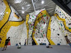 -问山MountQuest攀岩馆