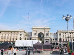 -文艺复兴百货(米兰大教堂广场店)