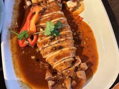 -大头虾越式风味餐厅(光明广场店)