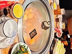 -山河屯铁锅炖· 东北菜·特色鲜鹅锅(开发区一店)