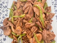 -天天向上素食餐厅(五台山店)