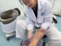 -世龙世家灰指甲鸡眼脚气甲沟炎跖疣护理(宝山共江路店)