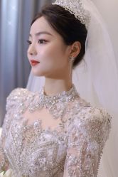 -艾米丽婚纱礼服